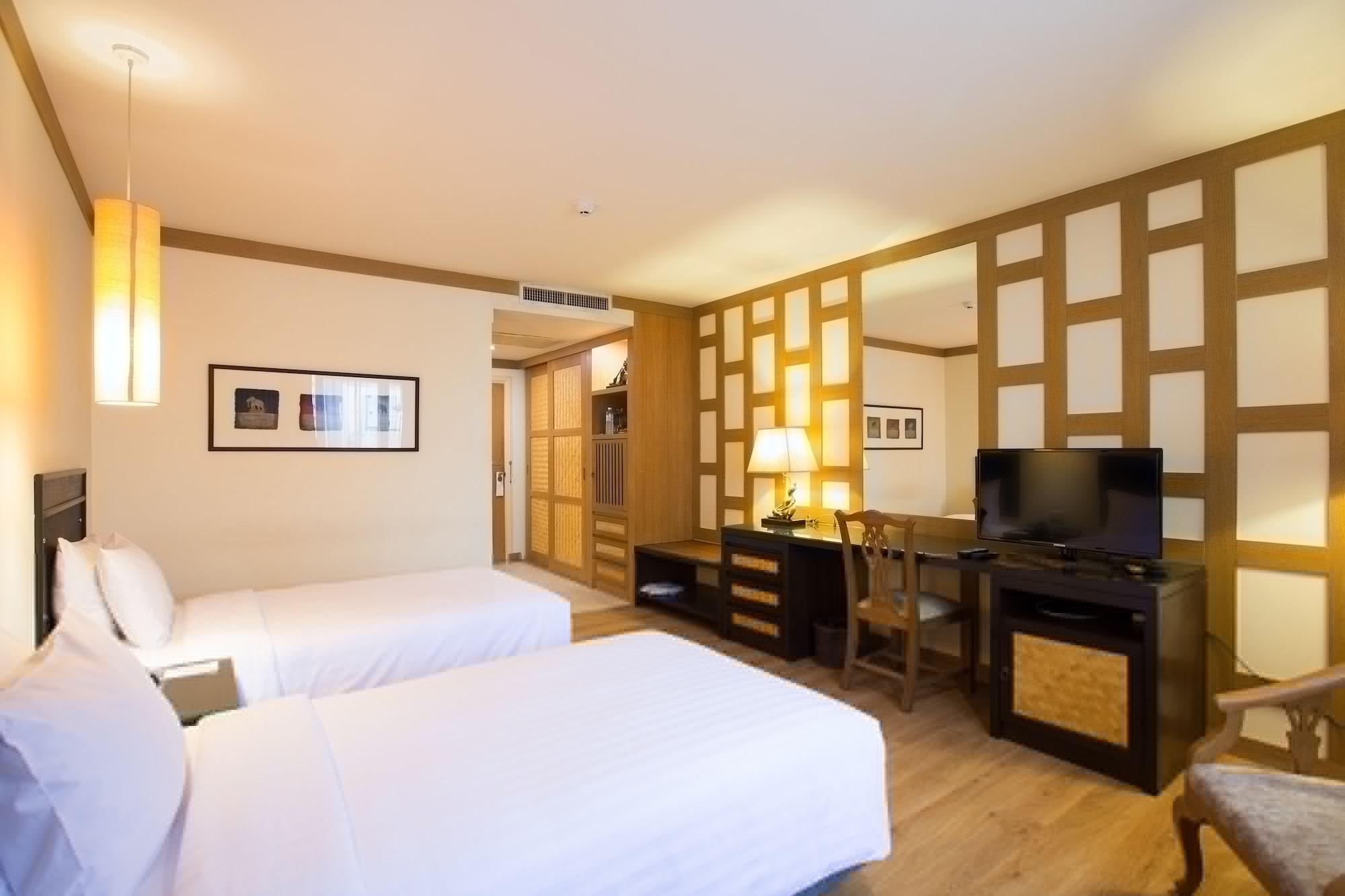 The Tarntawan Hotel Surawong Bangkok Exterior foto